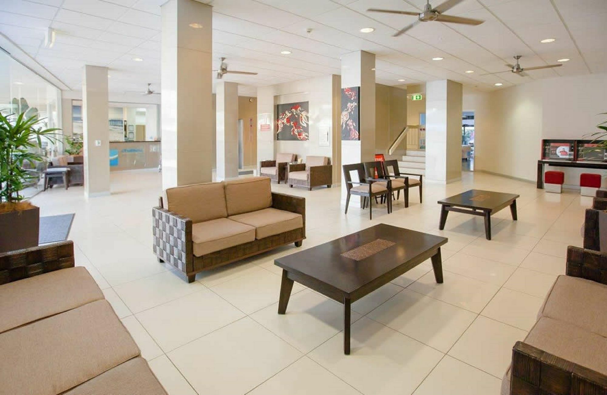 Chateau Beachside Resort Gold Coast Exterior photo