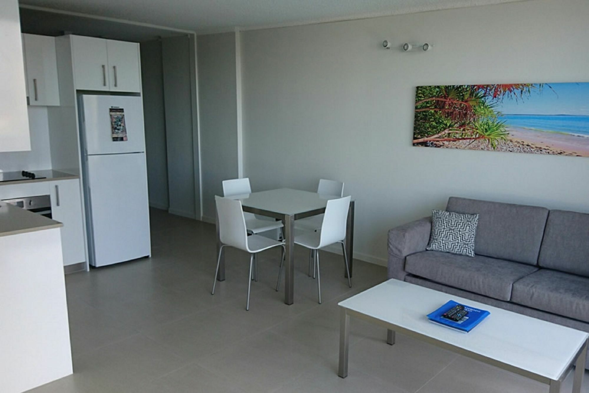 Chateau Beachside Resort Gold Coast Exterior photo